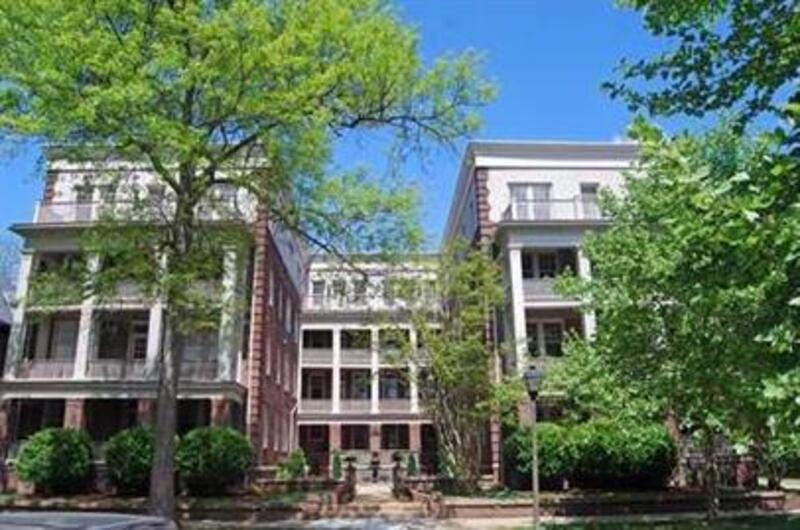 Foto principal - 230 E 40th St