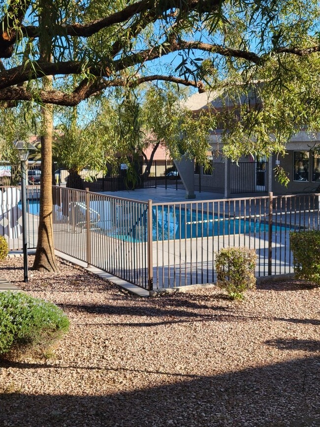 Foto del edificio - 5163 Indian River Dr