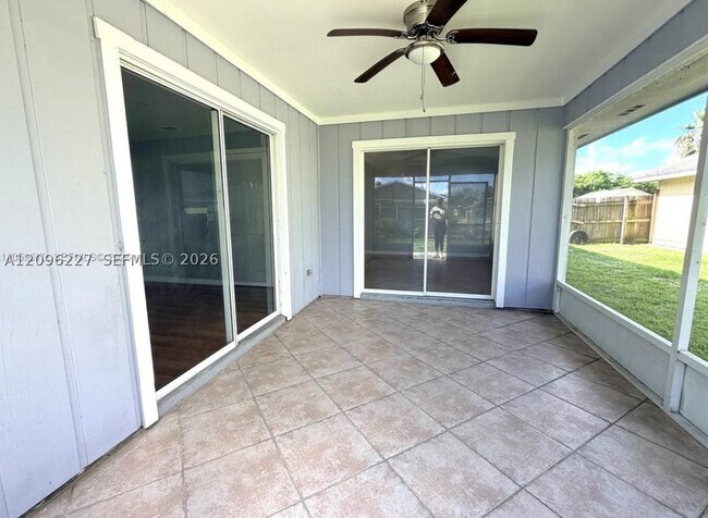 Foto del edificio - 431 14th Pl SW