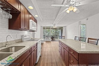 Building Photo - 95-273-273 Waikalani Dr
