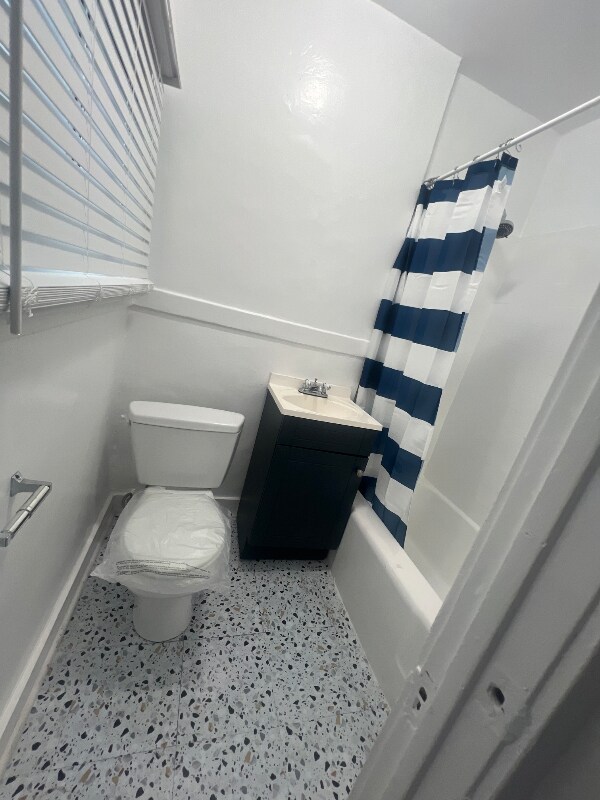 Foto del edificio - 307 E Bay Ave