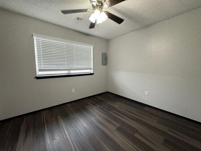 Foto del edificio - 10 SW 69th St