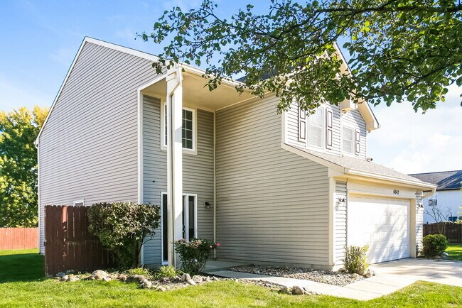 Foto del edificio - 6642 Pasco Ln