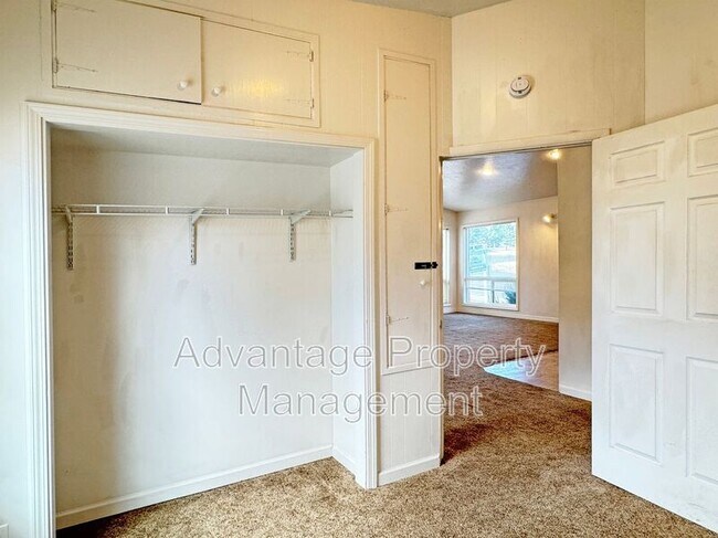 Foto del edificio - 4010 SW Western Blvd