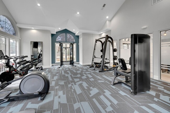 Building Photo - Briarhill Apartments