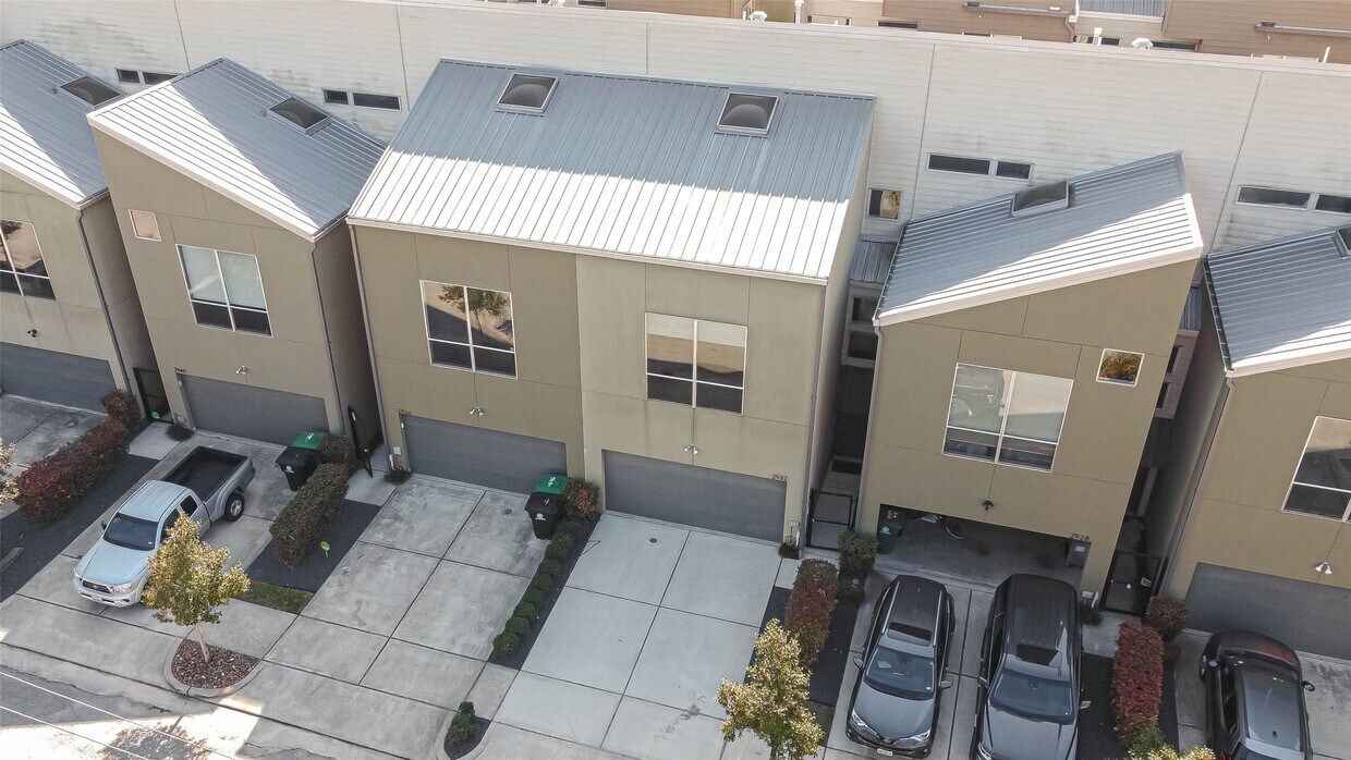 Foto principal - 2932 Cline St