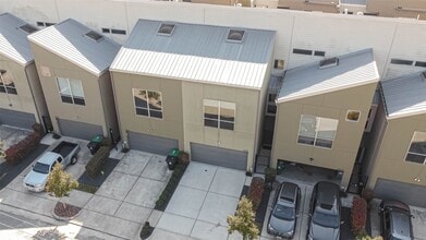 Building Photo - 2932 Cline St