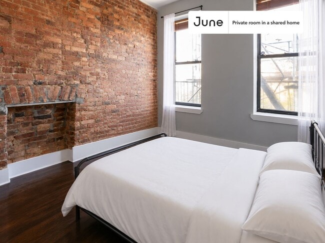 Building Photo - Room in Shared 4 bed/2 bath home in Bushwick