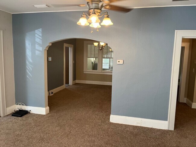 Living Room Dining Room - 6932 Oakwood St