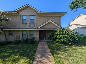 Building Photo - 7607 Wellcrest Dr