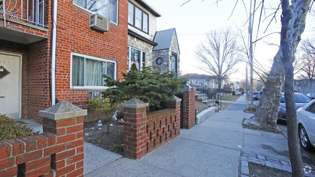 Building Photo - 8940 Colonial Rd