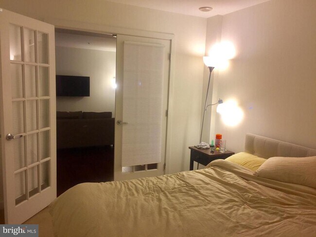 Foto del edificio - 219 S 18th St