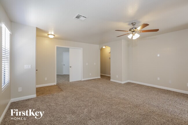 Building Photo - 6533 Shining Sand Ave