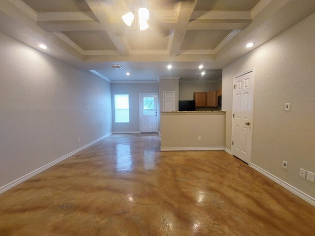 Foto del edificio - $300 OFF Move IN!! Beautiful townhome! 3 B...