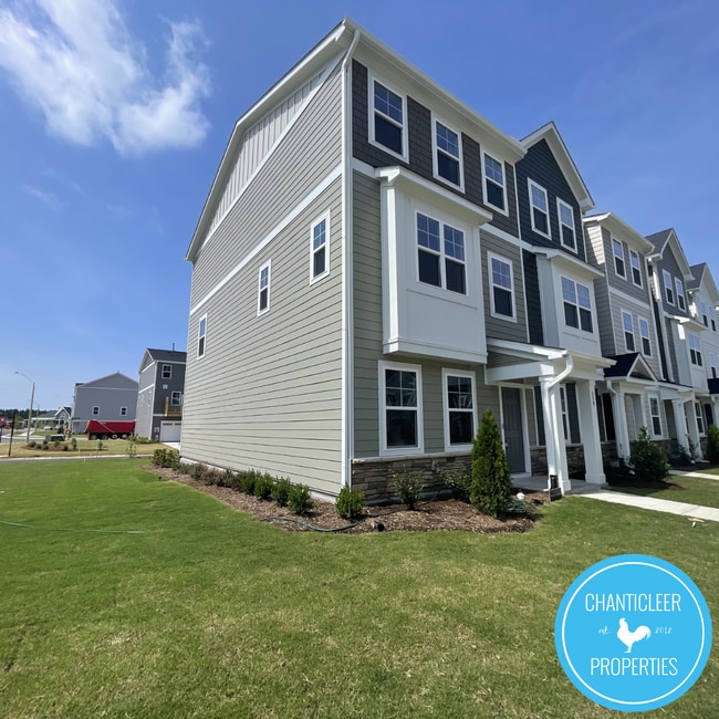 Building Photo - 339 Deercroft Dr