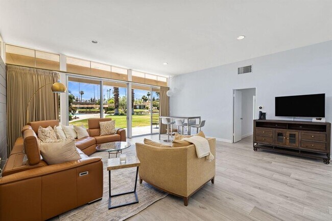 Building Photo - 72857 El Paseo, Palm Desert, CA 92260 - 3 ...