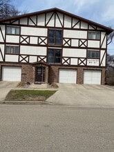 Building Photo - 901 8th Ave N