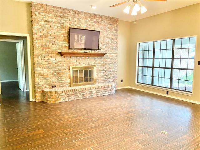 Building Photo - 2300 Alicia Ct
