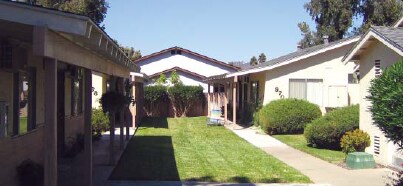 Building Photo - Merritt Manor