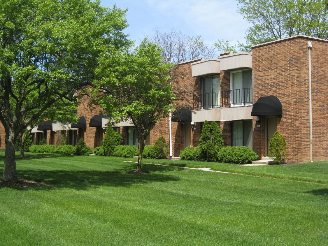 Mackenzie Village 1942 Mackenzie Dr Columbus, OH Apartments for