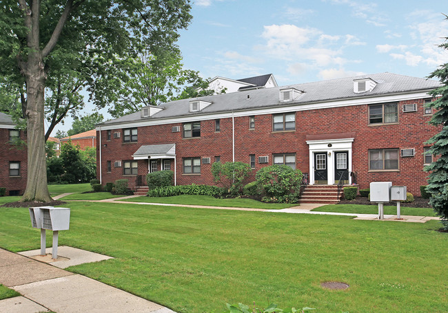 Skyline Apartments Apartments - Hasbrouck Heights, NJ | Apartments.com