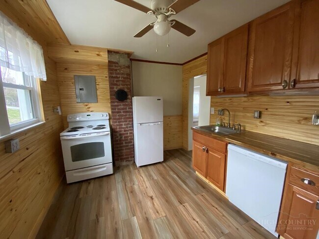 Foto del edificio - 11 E 5th St