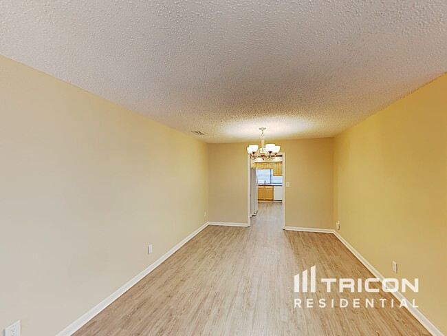 Building Photo - 2405 Eagle Chase Drive Palm Harbor FL