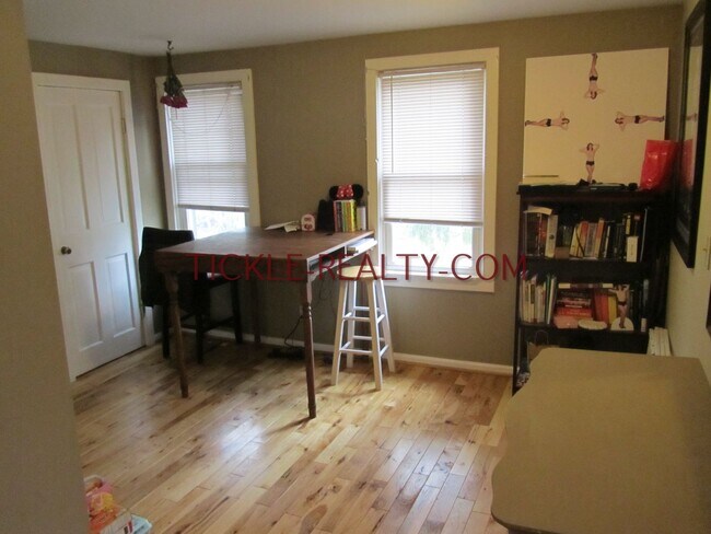 Foto del edificio - 839 Meigs St