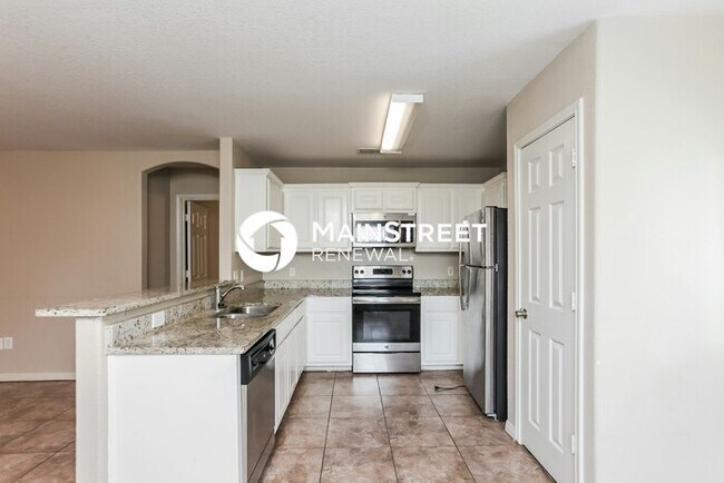 Building Photo - 3 Bedroom Pet-Friendly Home in San Antonio, TX with Main Street Renewal