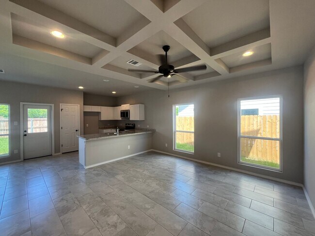 Photo - 8610 Valentina Wy House