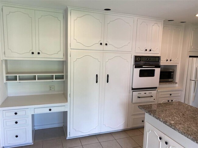 Foto del edificio - 3615 Elmridge St