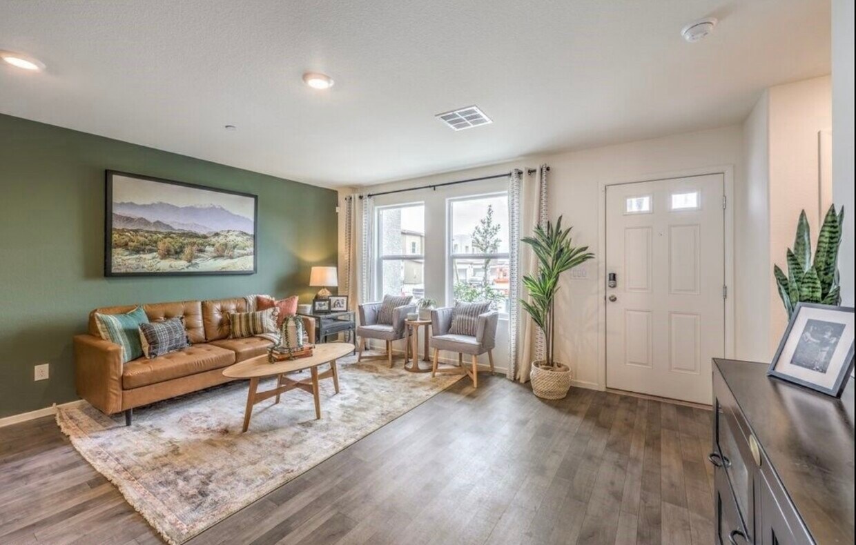 Foto principal - 7960 Fields Forever Ave
