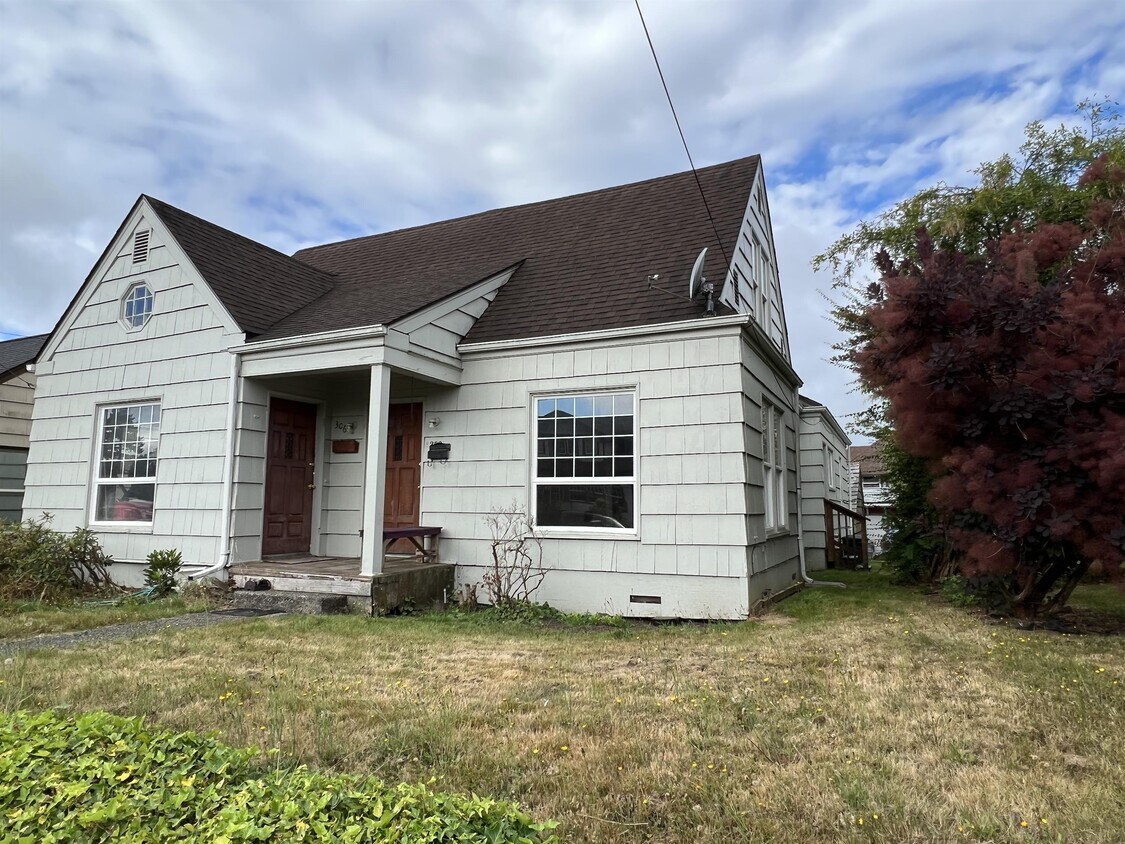 Primary Photo - 308 12th St