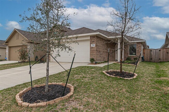 Foto del edificio - 17746 Pemswood Dr