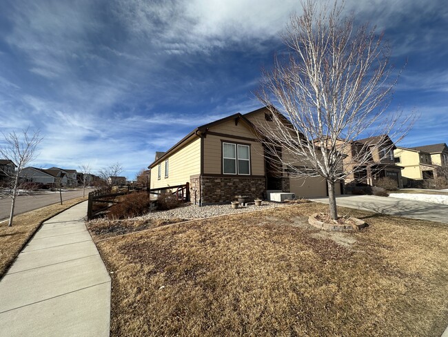 Foto del edificio - 6808 Cottonwood Tree Dr