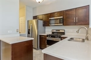 Building Photo - 3402 Blue Ridge Dr