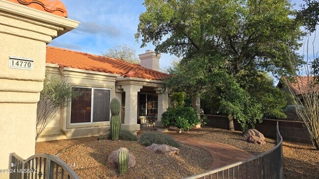 Building Photo - 14770 N Windshade Dr