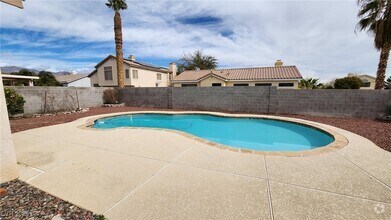 Building Photo - 6126 Leaning Rock Ct