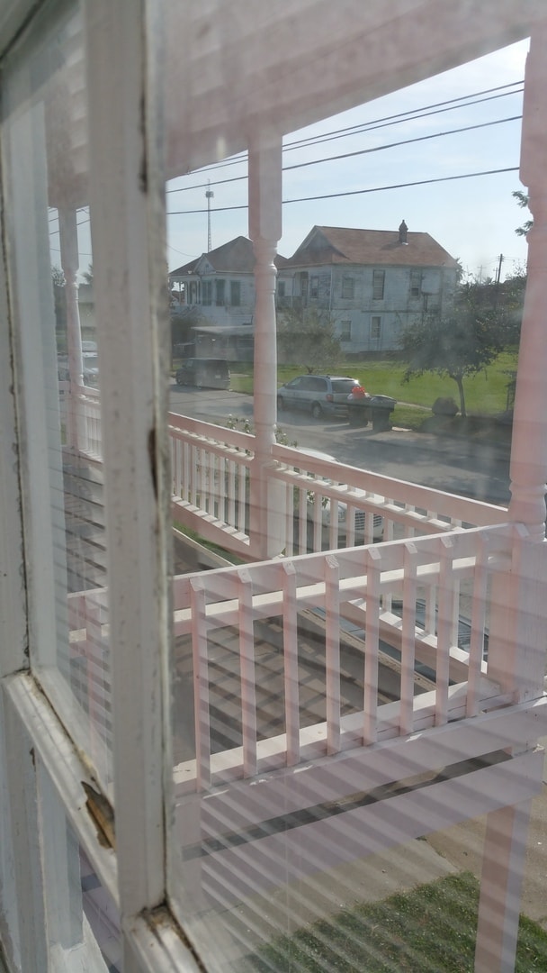 Building Photo - Huge Property located near the historic Downtown District of Galveston!!