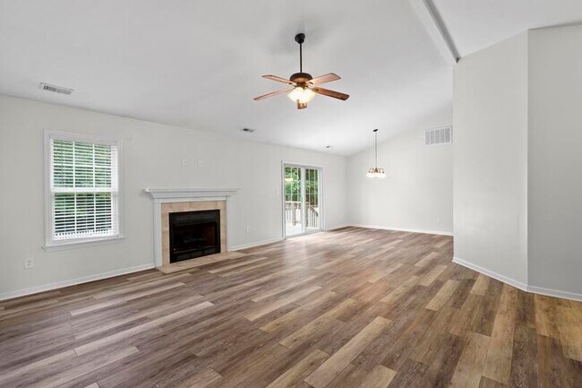 Foto del edificio - 279 Brookstone Way