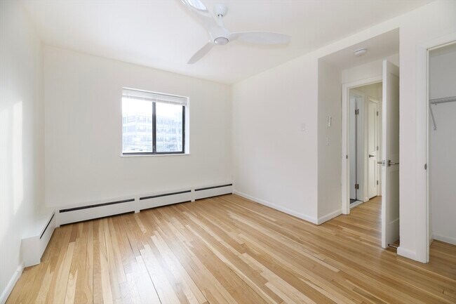 Foto del edificio - 41 Parker Hill Ave
