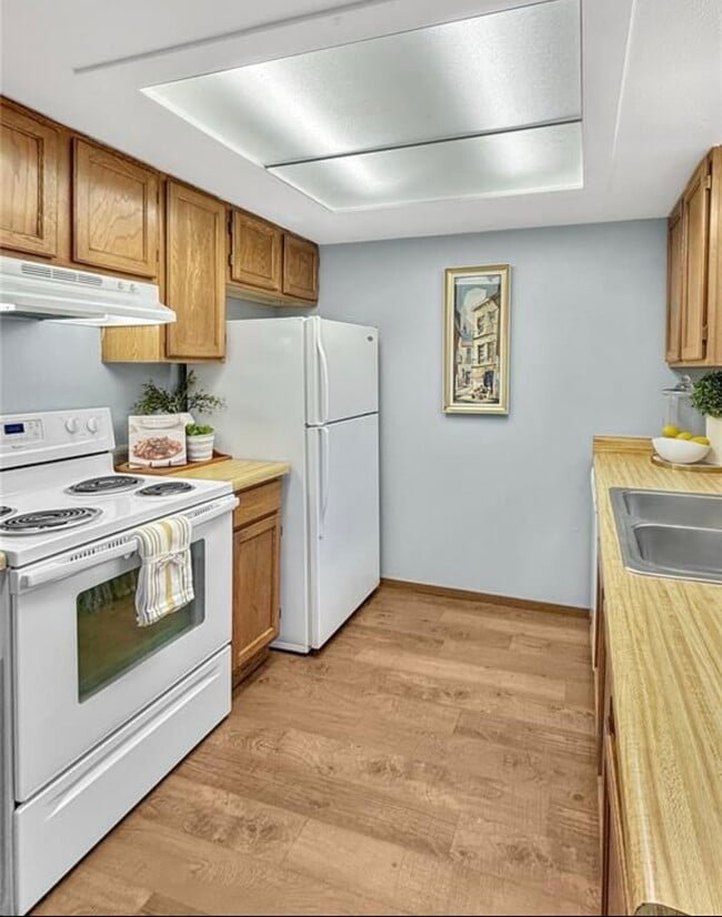 Building Photo - 3033 Starlight Cir