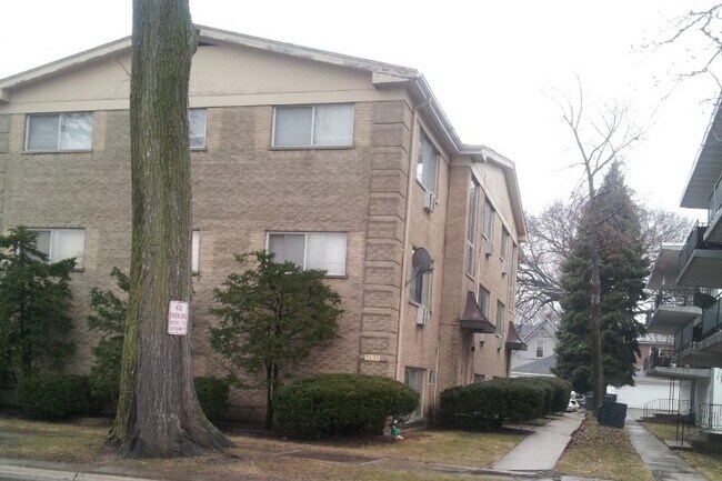 Building Photo - 7438 Franklin St