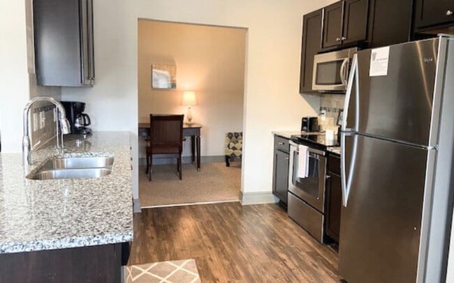 Building Photo - 50 Venue Wy