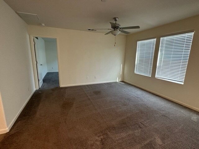 Foto del edificio - 5823 Mardal Ave