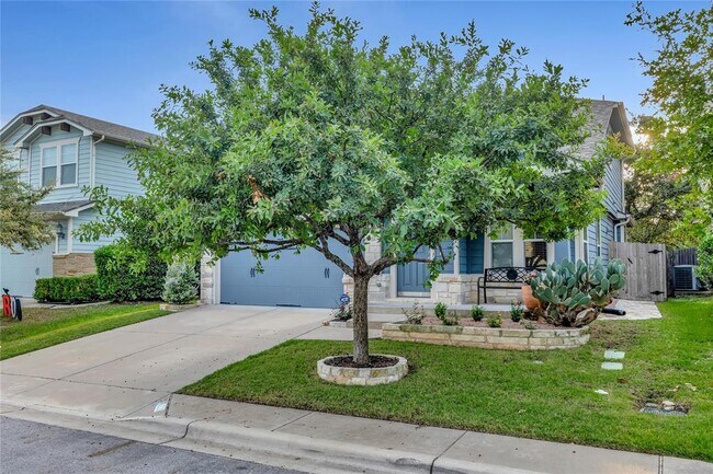 Building Photo - 8720 White Ibis Dr