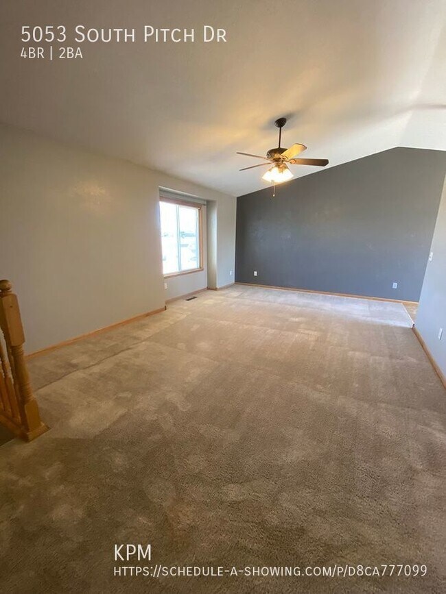 Foto del edificio - 4 BEDROOM | 2 BATH | RAPID VALLEY SPLIT LE...