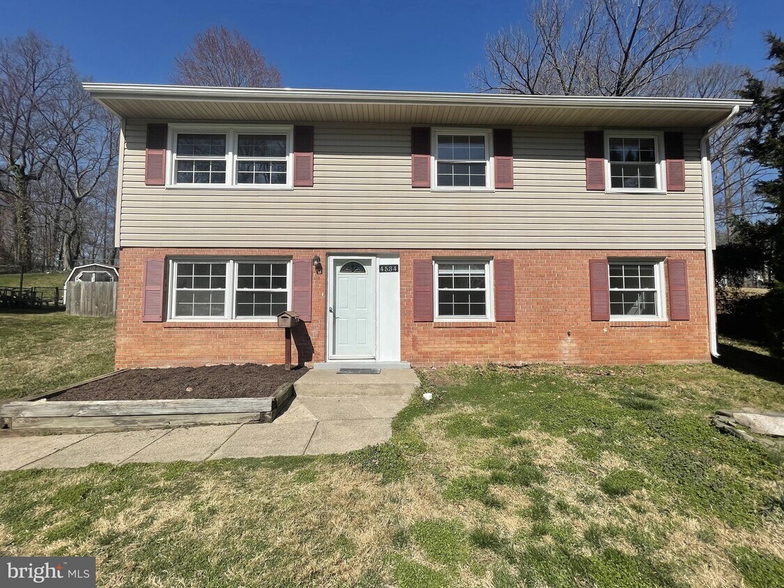 Primary Photo - 4534 Evansdale Rd