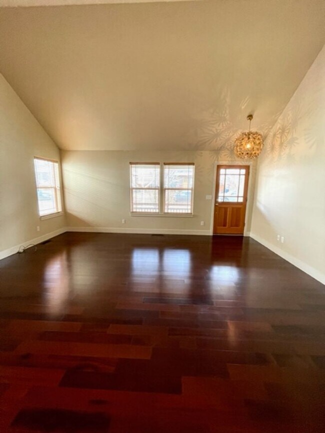 Foto del edificio - Great home in NE Bend!  New listing!