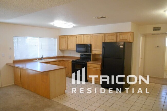 Foto del edificio - 3226 N Ellis St